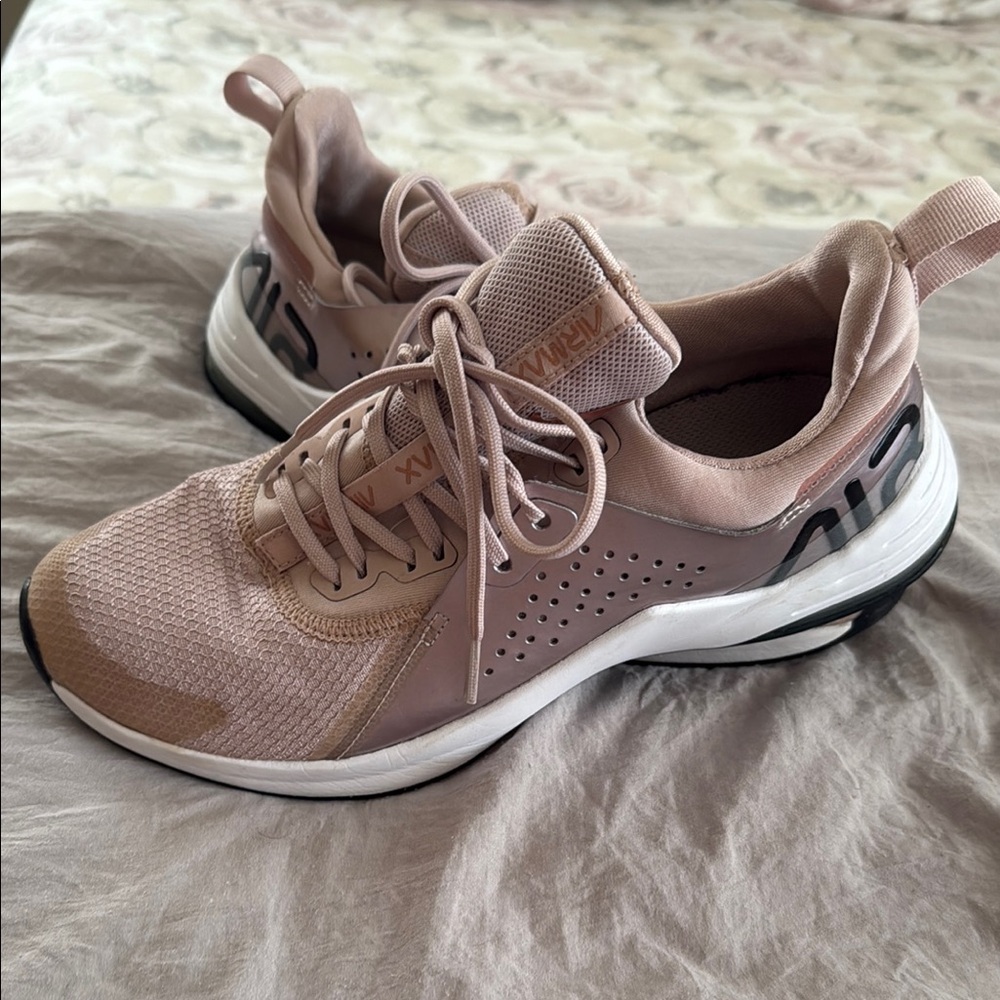 Nike Pink Athletic Shoes with Breathable Mesh